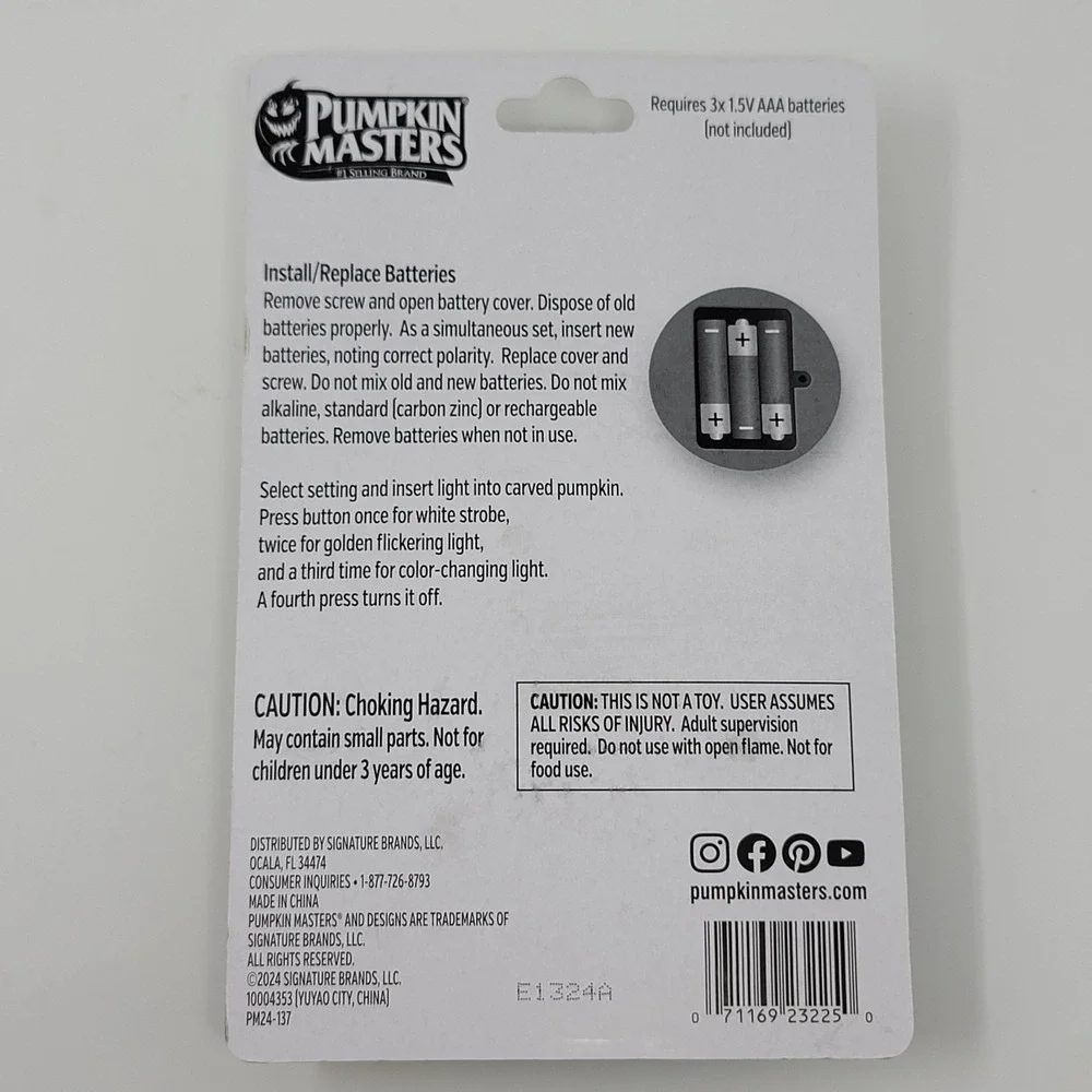 Pumpkin Masters Xtreme Strobe Color Changing Black Puck Light Halloween‎ 2 pk